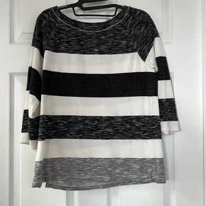 Chicos black abs white striped 3/4 sleeve